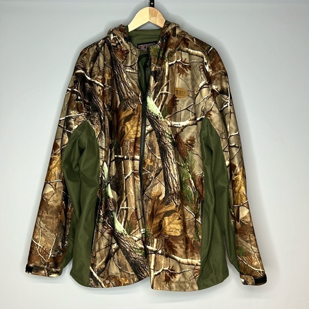SPORTS AFIELD XL REALTREE CAMOUFLAGE AND GREEN SPORTS JACKET